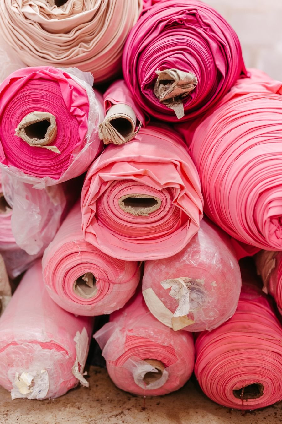 Wholesale mixed fabric rolls